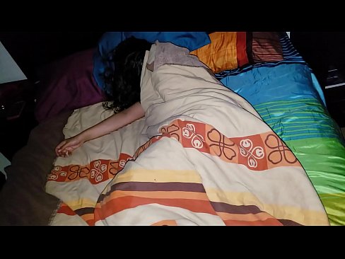 ❤️ Njërku qorton njerkën e tij të re ndërsa ajo fle. Video porno në sq.freepornhdonlinegay.ru ❌️